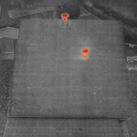 Termovízia strechy s dronom msx snímok