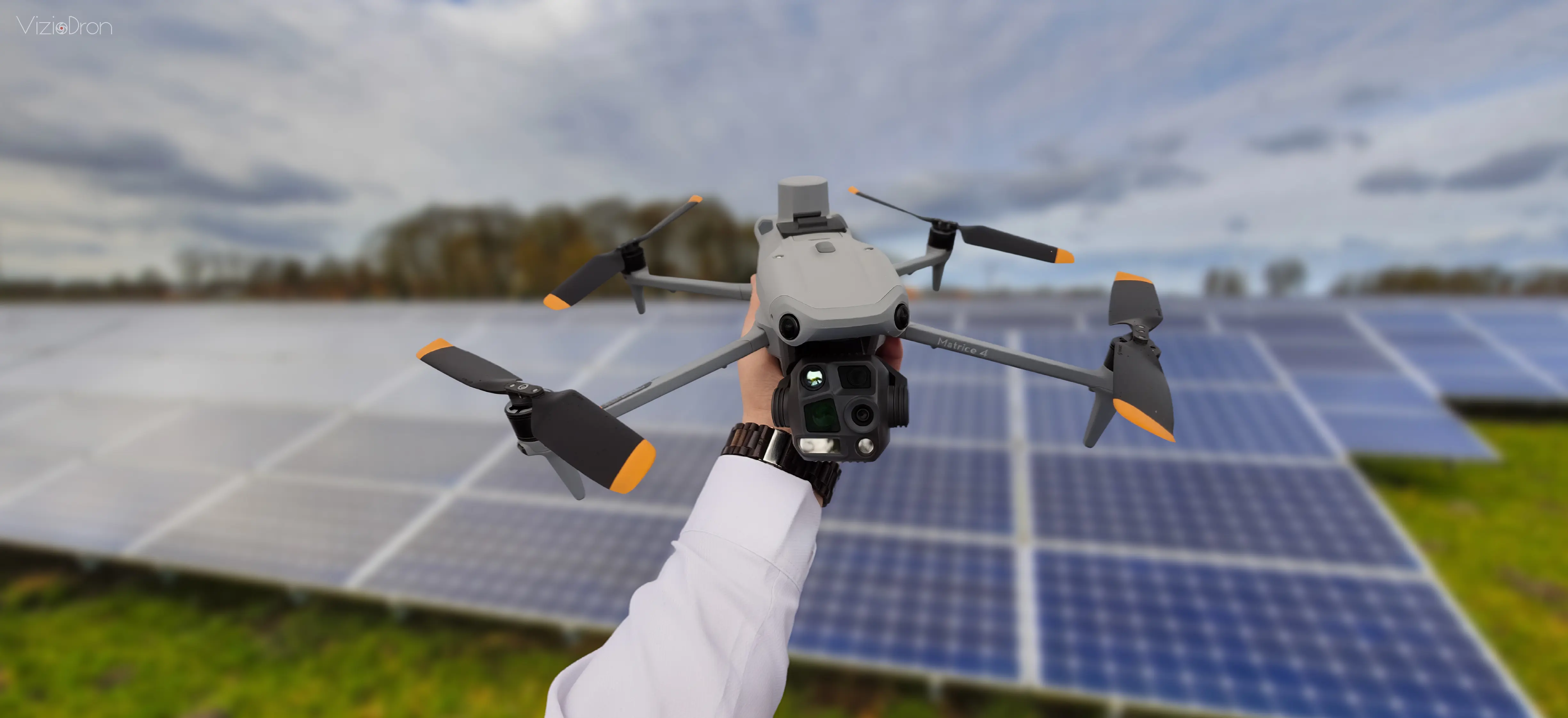 dron-hand5